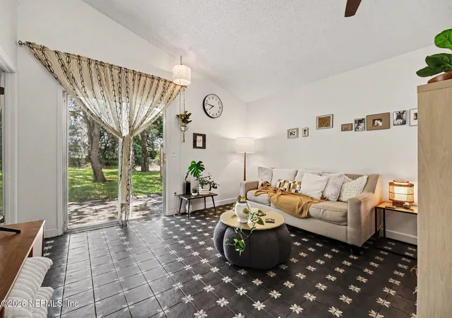 Photo 3 of Single family home for sale at 1324 Independence Dr #B, Orange Park, FL 32065 | MLS# 2157234 | Listing updated on 2026-09-11