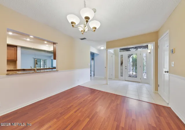Photo 3 of Sale Pending at 7962 Linkside Dr, Jacksonville, FL 32256 | MLS# 2157179 | Listing updated on 2026-08-12