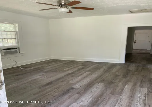 Photo 2 of Single family home for sale at 653 E 28th Street, Jacksonville, FL 32206 | MLS# 2157177 | Listing updated on 2026-09-04