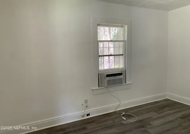 Photo 3 of Single family home for sale at 653 E 28th Street, Jacksonville, FL 32206 | MLS# 2157177 | Listing updated on 2026-09-04