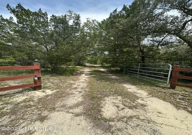 30th image of 6315 Golden Oak Ln, Keystone Heights, FL 32656 | MLS# 2157241