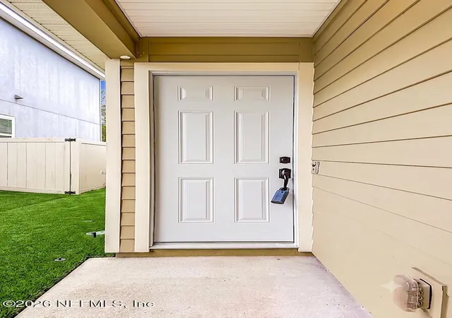 Photo 3 of Single family home for sale at 9018 Kipper Dr, Jacksonville, FL 32211 | MLS# 2159877 | Listing updated on 2026-10-09