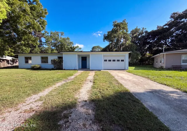 Photo 2 of Sale Pending at 5105 Banshee Ave, Jacksonville, FL 32244 | MLS# 2157281 | Listing updated on 2026-08-17