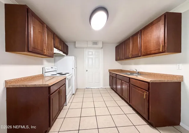 Photo 4 of Sale Pending at 5105 Banshee Ave, Jacksonville, FL 32244 | MLS# 2157281 | Listing updated on 2026-08-17