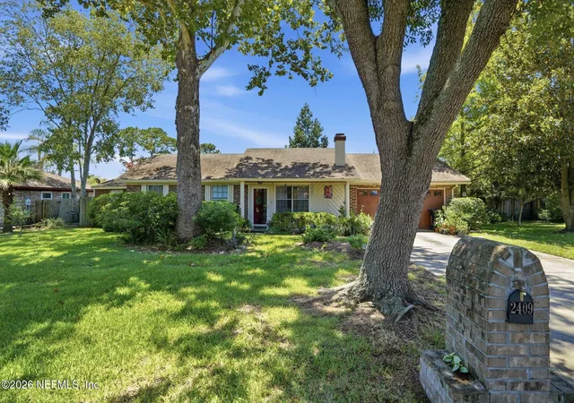 Photo 3 of Single family home for sale at 2409 Dublin Ct, Orange Park, FL 32065 | MLS# 2157206 | Listing updated on 2026-09-16