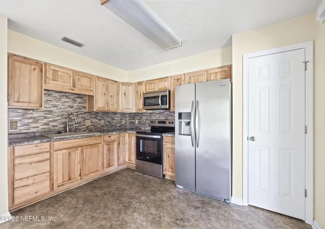 Photo 3 of Single family home for sale at 205 SE Tristin Ln, Lake City, FL 32025 | MLS# 2157573 | Listing updated on 2026-09-02