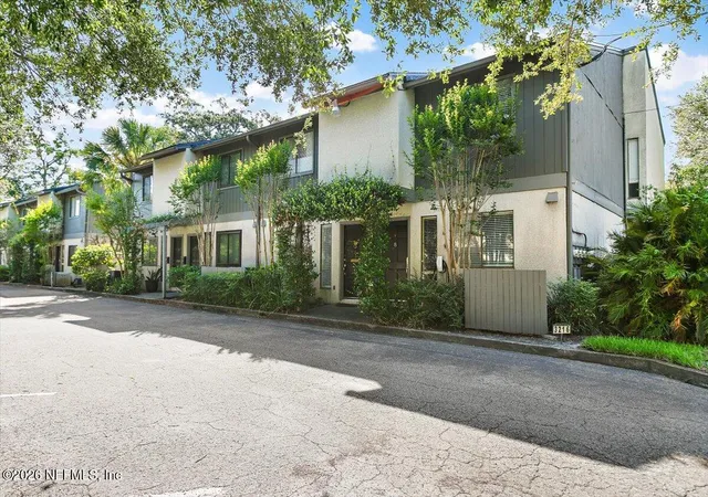 Photo 1 of Townhouse for sale at 3216 Oak St #7, Jacksonville, FL 32205 | MLS# 2157250 | Listing updated on 2026-09-17