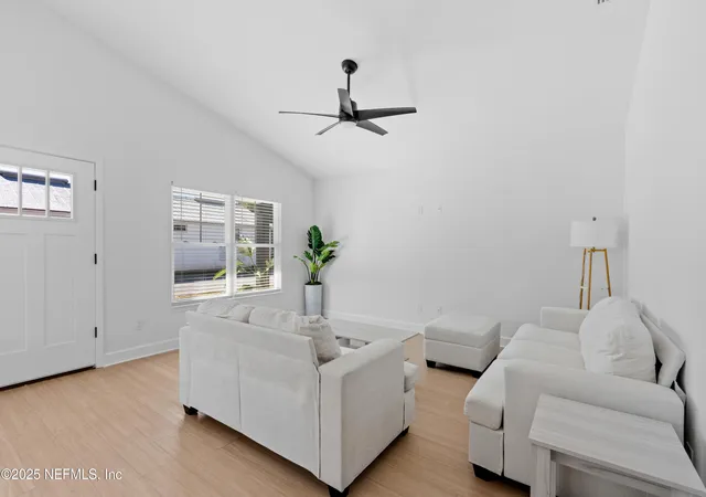 Photo 4 of Single family home for sale at 887 E Aiken St, Saint Augustine, FL 32084 | MLS# 2157266 | Listing updated on 2026-08-30