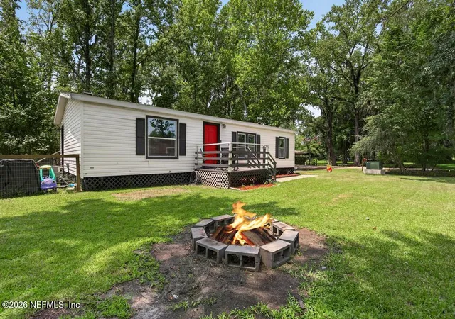 Photo 3 of Manufactured home for sale at 45010 Marvin St, Callahan, FL 32011 | MLS# 2157513 | Listing updated on 2026-08-25