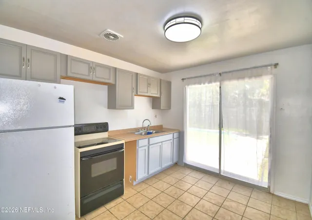 Photo 2 of Single family home for sale at 1306 Bryn Mawr Ave, Lake Wales, FL 33898 | MLS# 2157355 | Listing updated on 2026-09-04