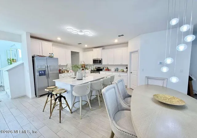Photo 4 of Single family home for sale at 6823 Skinners Dairy Way, Jacksonville, FL 32217 | MLS# 2157393 | Listing updated on 2026-09-18