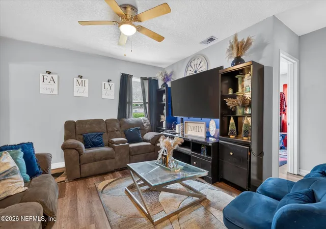 Photo 3 of Single family home for sale at 5257 Woodcrest Rd, Jacksonville, FL 32205 | MLS# 2157450 | Listing updated on 2026-08-24