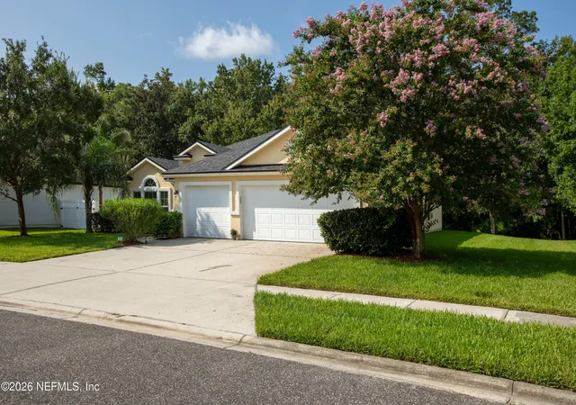Photo 3 of Single family home for sale at 733 W Kings College Dr, Saint Johns, FL 32259 | MLS# 2157541 | Listing updated on 2026-09-14