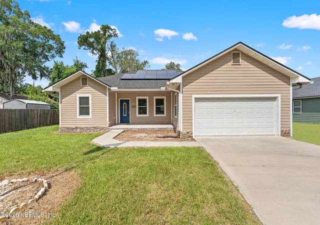 2nd image of 236 S 7th St, Macclenny, FL 32063 | MLS# 2158036