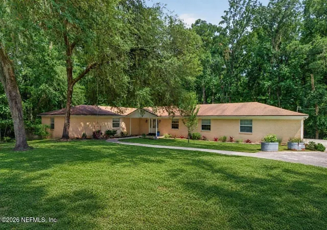 Photo 3 of Single family home for sale at 3621 County Rd 215, Middleburg, FL 32068 | MLS# 2157794 | Listing updated on 2026-09-03