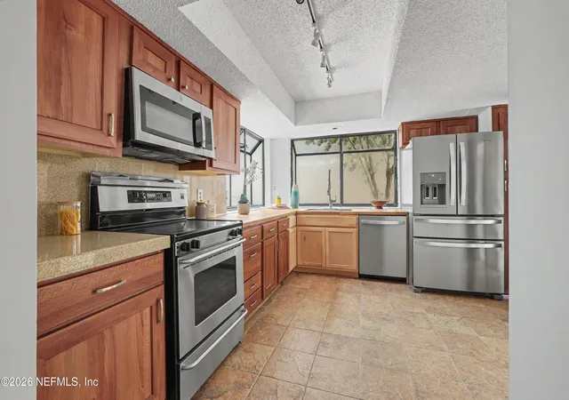 Photo 3 of Single family home for sale at 7827 Cypress Point Ct, Jacksonville, FL 32256 | MLS# 2157511 | Listing updated on 2026-09-17