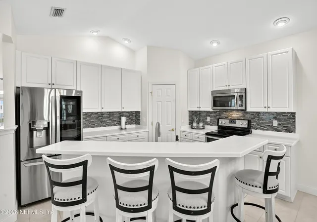 Photo 4 of Townhouse for sale at 110 Sunset Cir S, Saint Augustine, FL 32080 | MLS# 2157586 | Listing updated on 2026-10-19