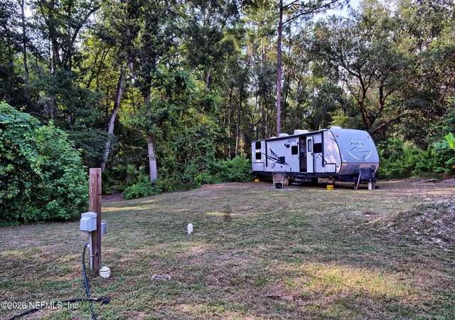 Photo 4 of Manufactured home for sale at 117 Gas Easement Rd, Interlachen, FL 32148 | MLS# 2157718 | Listing updated on 2026-08-10