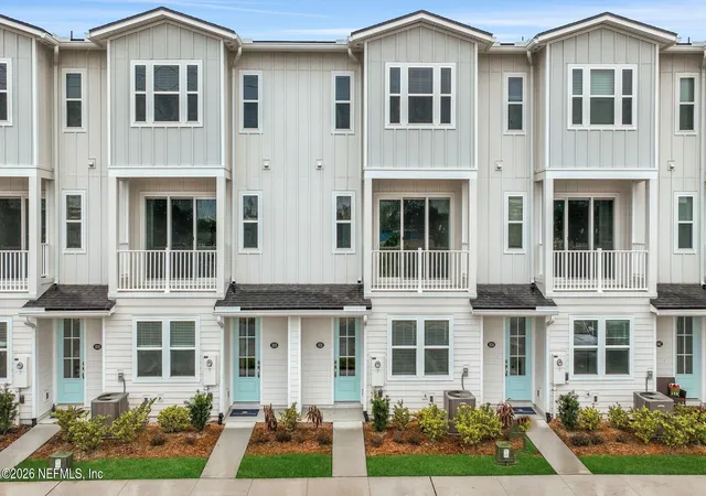 Photo 3 of Townhouse for sale at 6 N Beach Way, Jacksonville Beach, FL 32250 | MLS# 2157627 | Listing updated on 2026-09-14