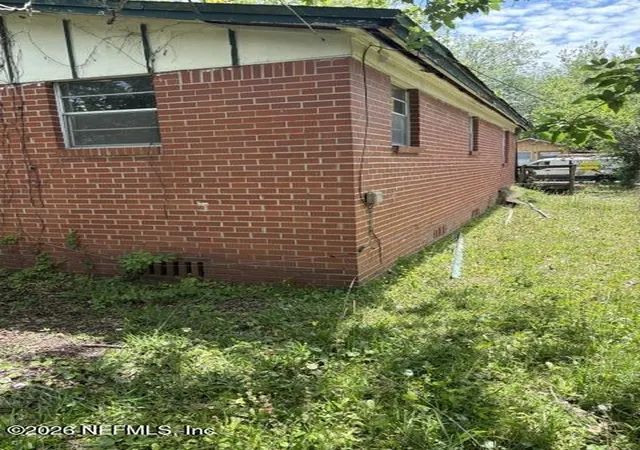 Photo 2 of Single family home for sale at 2081 Baldwin St, Jacksonville, FL 32209 | MLS# 2157657 | Listing updated on 2026-09-16