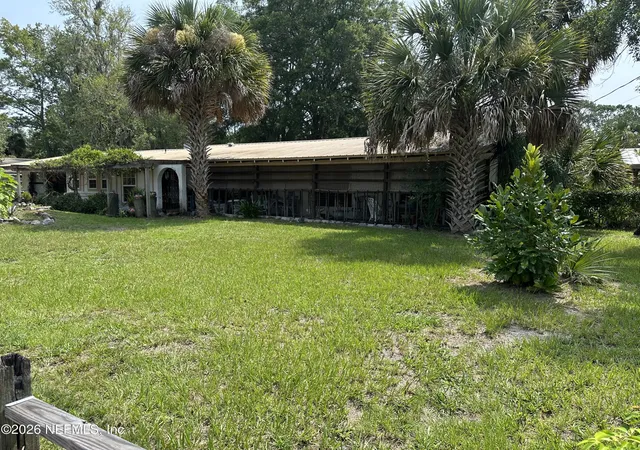 Photo 3 of Sale Pending at 3833 Anvers Blvd, Jacksonville, FL 32210 | MLS# 2157731 | Listing updated on 2026-09-23