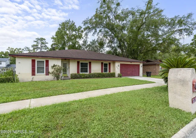 2nd image of 1222 Squirrel Ln S, Jacksonville, FL 32218 | MLS# 2157911