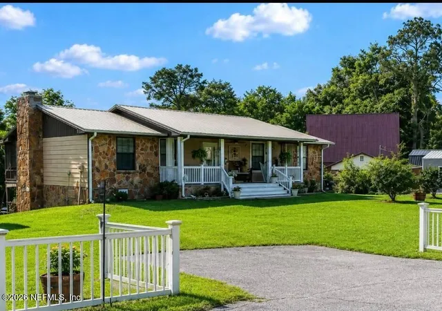 3rd image of 233 Se Jonathan Wy, Lake City, FL 32025 | MLS# 2157857