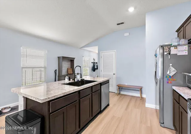 image of 8148 Meadow Walk Ln, Jacksonville, FL 32256 | MLS# 2157998