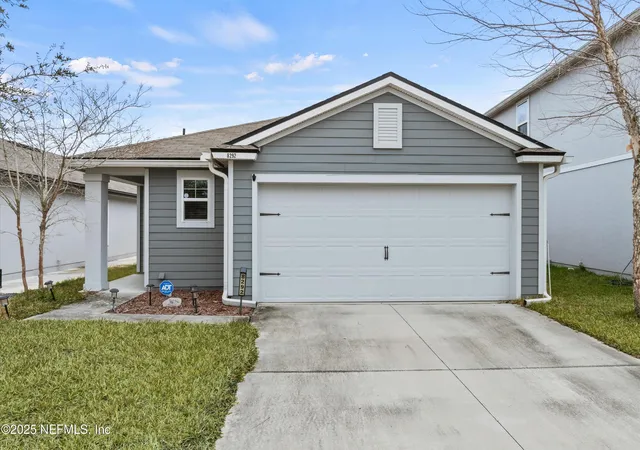 image of 8292 Meadow Walk Ln, Jacksonville, FL 32256 | MLS# 2157871