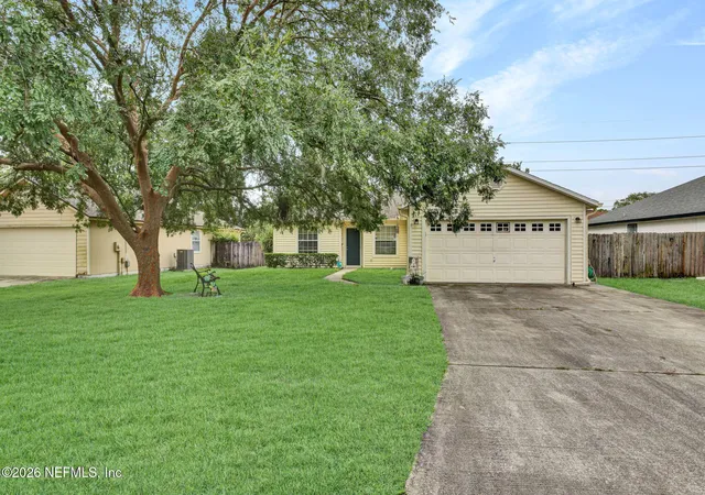 Photo 1 of Single family home for sale at 2925 College Park Dr, Middleburg, FL 32068 | MLS# 2158123 | Listing updated on 2026-09-09