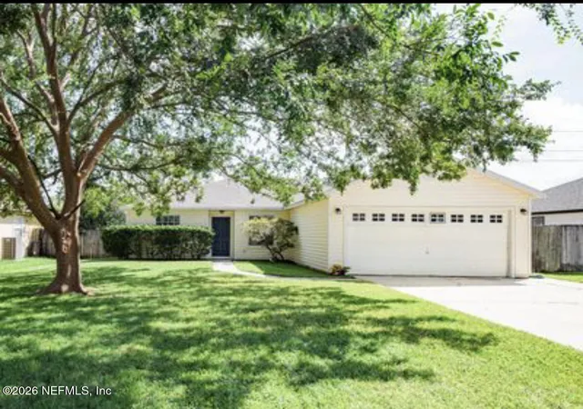 Photo 3 of Single family home for sale at 2925 College Park Dr, Middleburg, FL 32068 | MLS# 2158123 | Listing updated on 2026-09-19