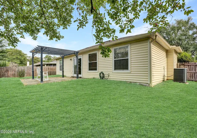 Photo 4 of Single family home for sale at 2925 College Park Dr, Middleburg, FL 32068 | MLS# 2158123 | Listing updated on 2026-09-19
