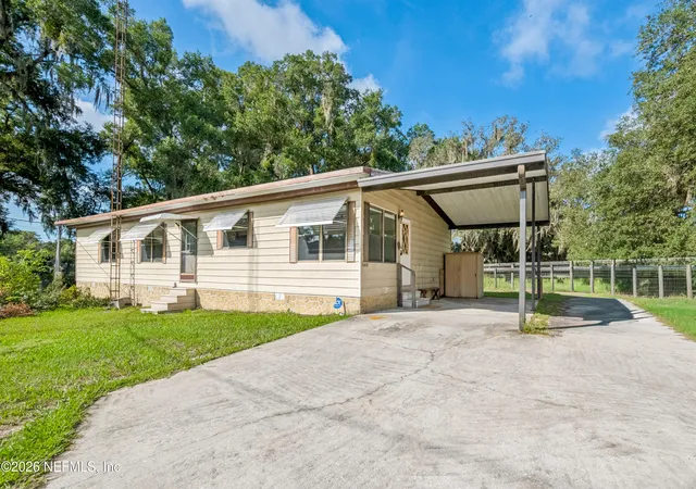 1st image of 1410 Ne 167th Ln, Citra, FL 32113 | MLS# 2160119