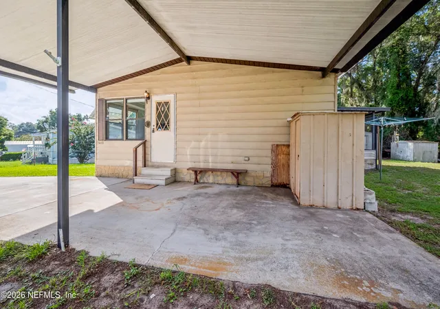 5th image of 1410 Ne 167Th Ln, Citra, FL 32113 | MLS# 2160119