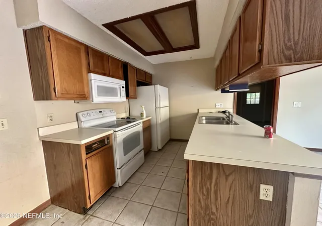 Photo 4 of Townhouse for sale at 5526 Bennington Dr, Jacksonville, FL 32244 | MLS# 2158023 | Listing updated on 2026-09-12