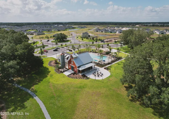 Photo 4 of Sale Pending at 2944 Adelaide Rd, Green Cove Springs, FL 32043 | MLS# 2158035 | Listing updated on 2026-10-05