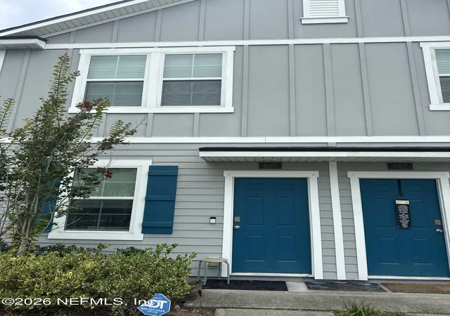 Townhouse for sale at 860 Rotary Rd, Jacksonville, FL 32211 | MLS# 2158068