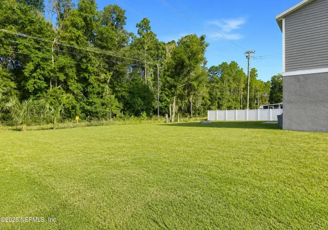 Photo 5 of Single family home for sale at 205 River Hl Dr, Welaka, FL 32193 | MLS# 2158403 | Listing updated on 2026-08-03