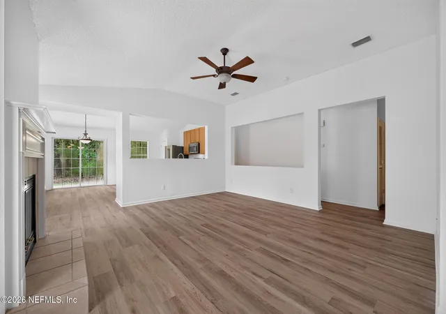 2nd image of 8066 Leafcrest Dr, Jacksonville, FL 32244 | MLS# 2158061