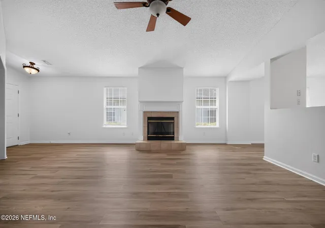 3rd image of 8066 Leafcrest Dr, Jacksonville, FL 32244 | MLS# 2158061
