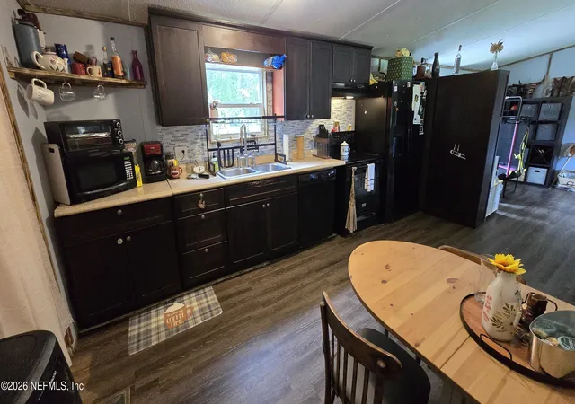 Photo 3 of Manufactured home for sale at 20331 Nw 71st Place, Starke, FL 32091 | MLS# 2158139 | Listing updated on 2026-09-02