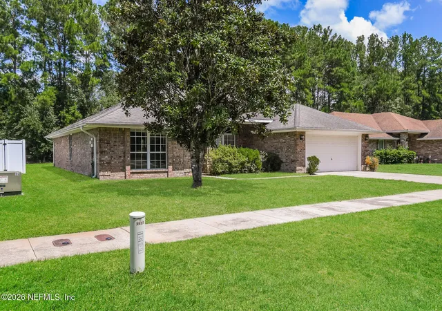 Photo 3 of Single family home for sale at 2125 Pine Tree Ln, Middleburg, FL 32068 | MLS# 2158214 | Listing updated on 2026-09-02