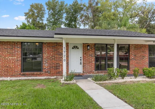Photo 3 of Single family home for sale at 1720 Bay Cir W, Orange Park, FL 32073 | MLS# 2158126 | Listing updated on 2026-09-14