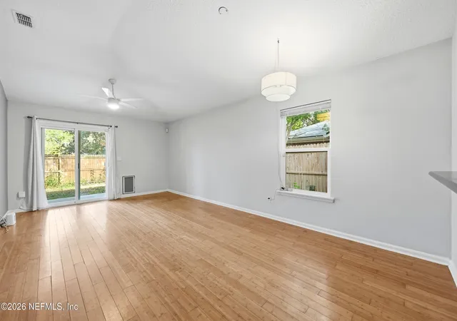 5th image of 410 Main St, Atlantic Beach, FL 32233 | MLS# 2158594