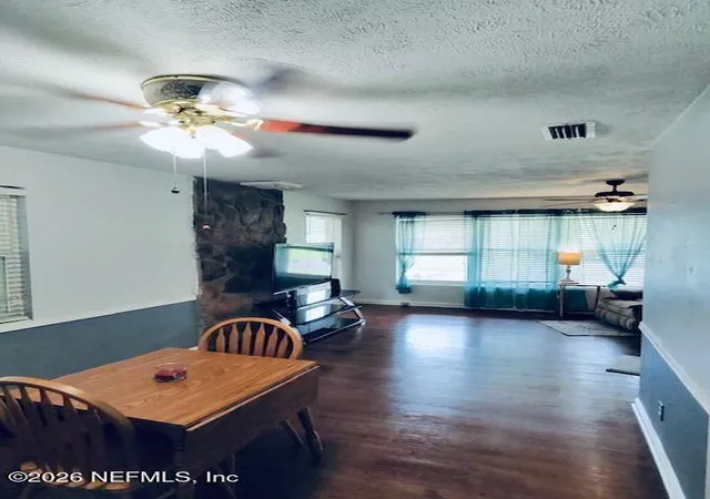 4th image of 4626 Burgundy Rd N, Jacksonville, FL 32210 | MLS# 2158192