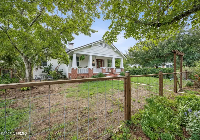Photo 2 of Single family home for sale at 1275 Monterey St, Jacksonville, FL 32207 | MLS# 2158197 | Listing updated on 2026-09-25