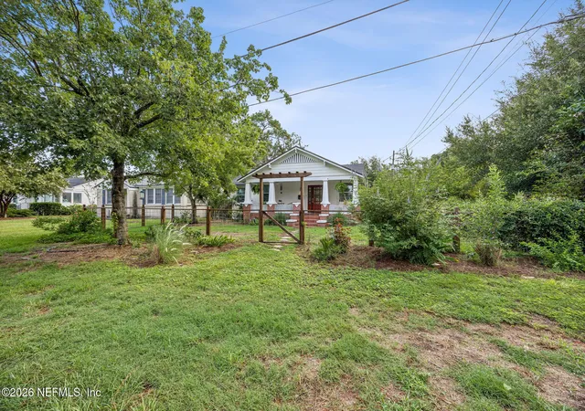 Photo 3 of Single family home for sale at 1275 Monterey St, Jacksonville, FL 32207 | MLS# 2158197 | Listing updated on 2026-09-25