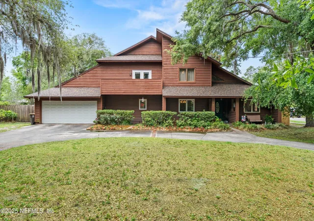 Photo 3 of Single family home for sale at 4654 Ortega Farms Cir, Jacksonville, FL 32210 | MLS# 2158275 | Listing updated on 2026-09-17