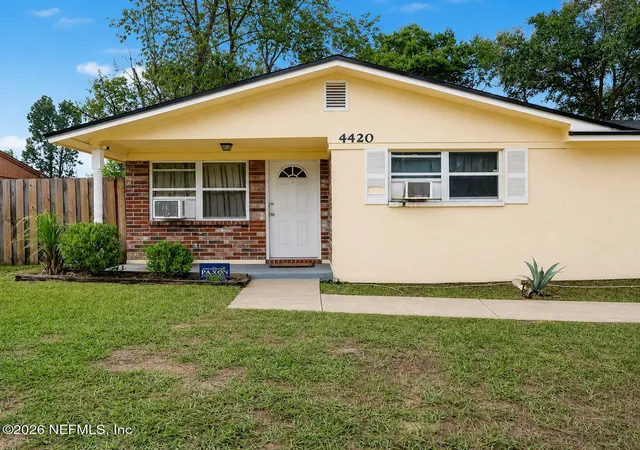 4th image of 4420 Spottswood Rd N, Jacksonville, FL 32208 | MLS# 2158377