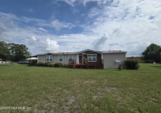 Photo 1 of Manufactured home for sale at 124 Junior Lake Trl, Interlachen, FL 32148 | MLS# 2158284 | Listing updated on 2026-09-02